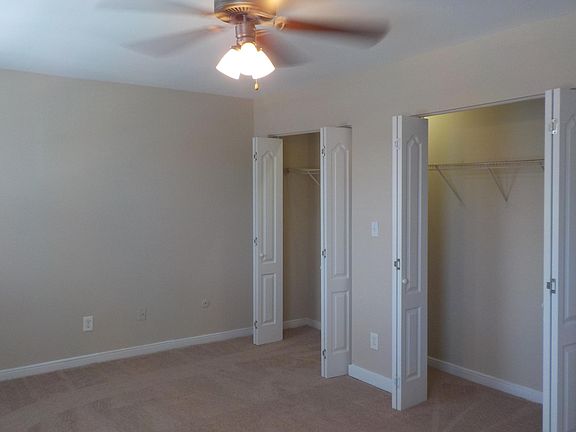 3rd image of 401 N Amsterdam Ct