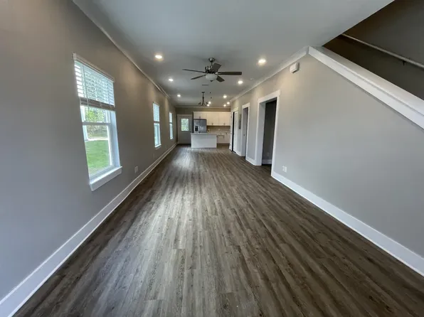 169 Date Palm Ln, Freeport, FL 32439