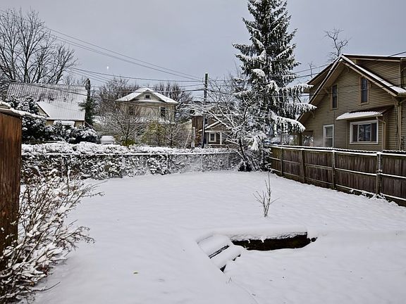 4th image of 182 Bellefontaine Ave