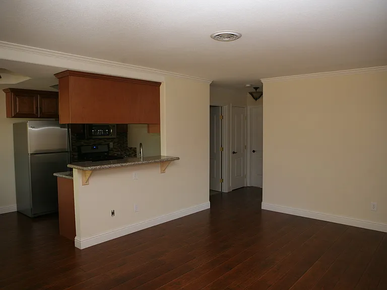 2684 Wilson Ave — Photo 6