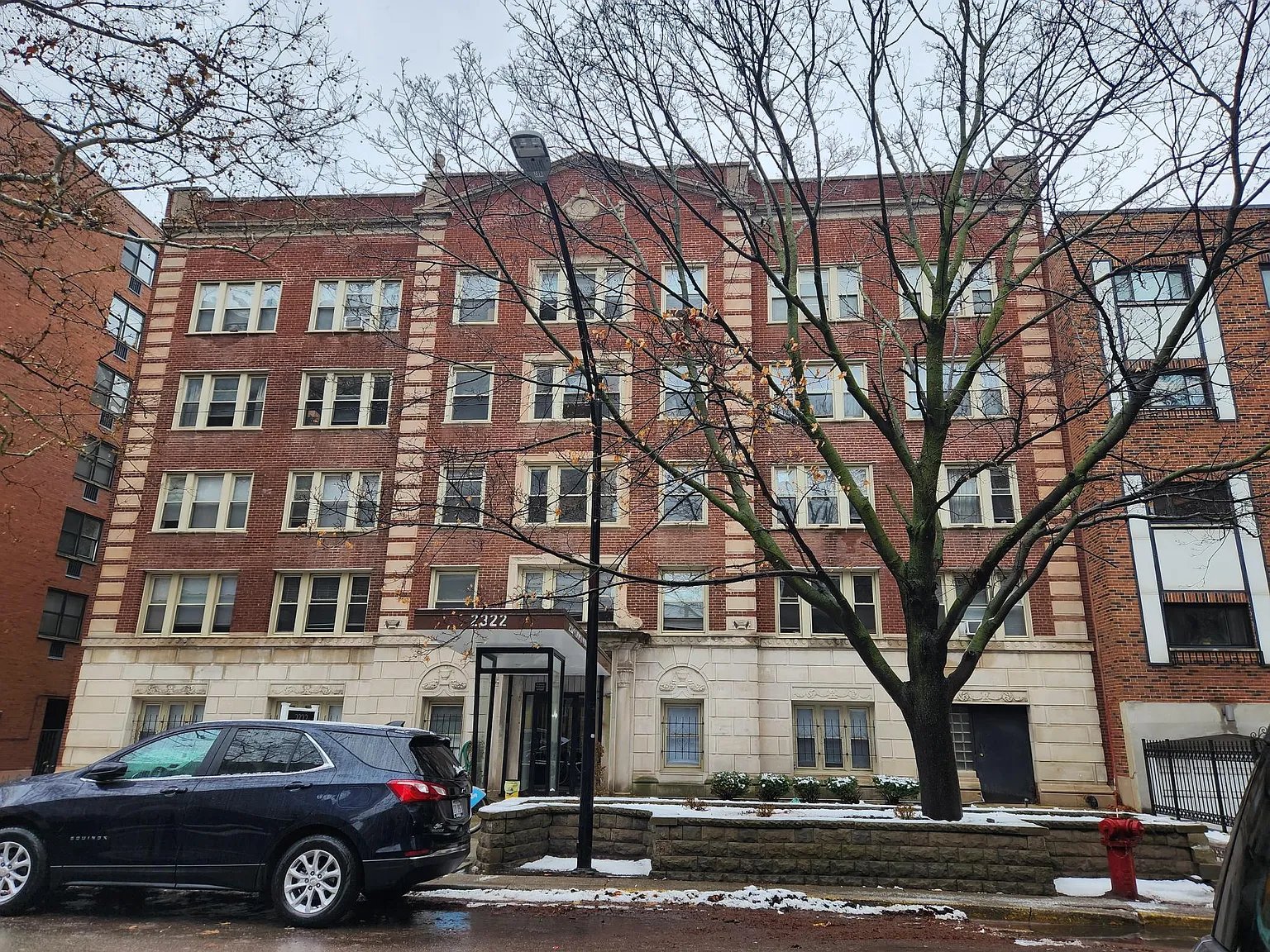 Commonwealth Apartments — Photo 1