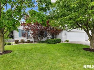 602 E 14th Avenue Ct, Coal Valley, IL