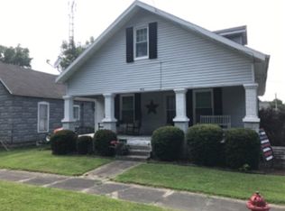 400 W Webb St, Carmi, IL 62821