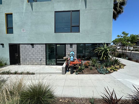 4th image of 2440 University Ave #114