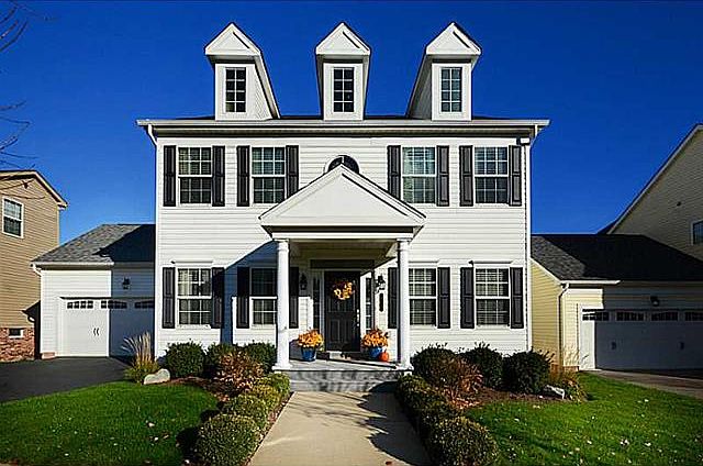 1st image of 515 Paddington Ln