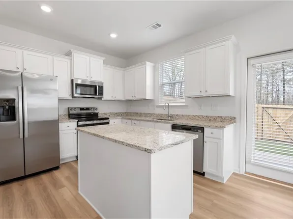 1532 Aralynn Ct, Conyers, GA 30013