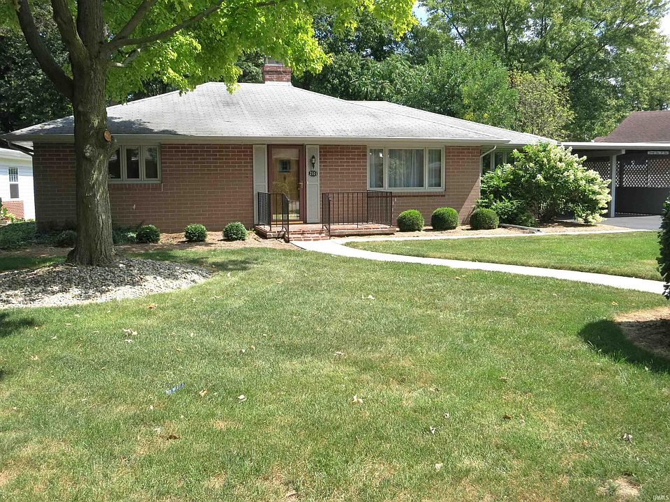 1st image of 2101 Crestview Ct