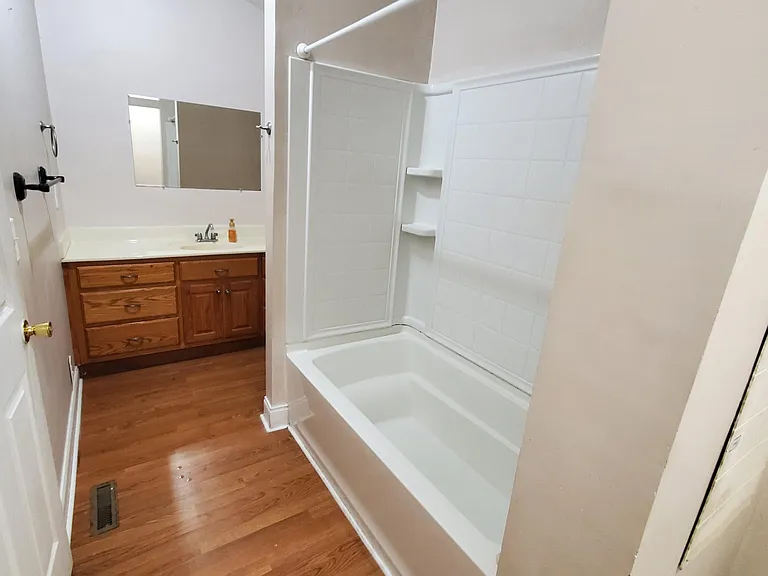 416 Hogan Cir — Photo 13