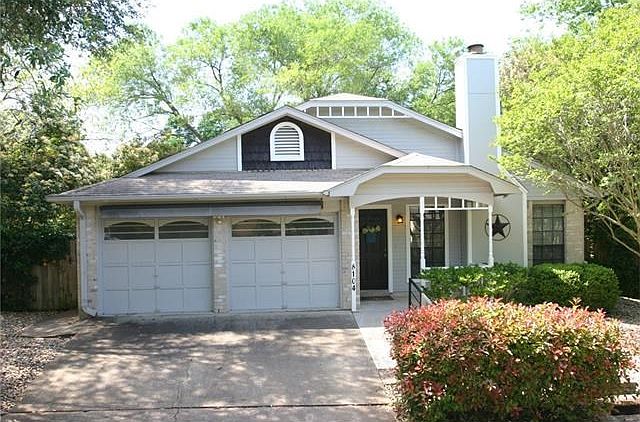 Spacious  3/2/2 home in desirable Shiloh subdivision with bonus /flex room, over sized backyard with workshop/studio and so much more...