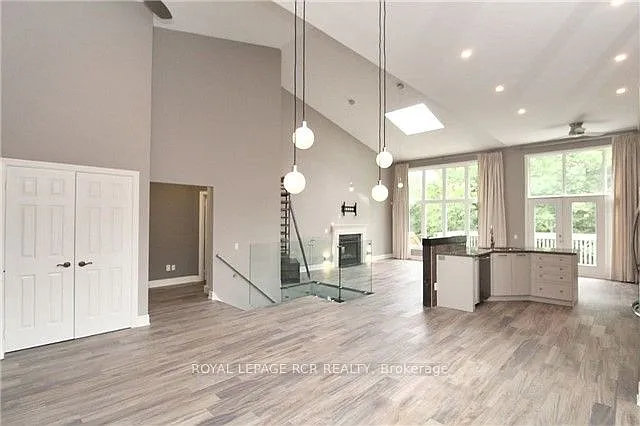 406 Morley Cook Cres — Photo 4