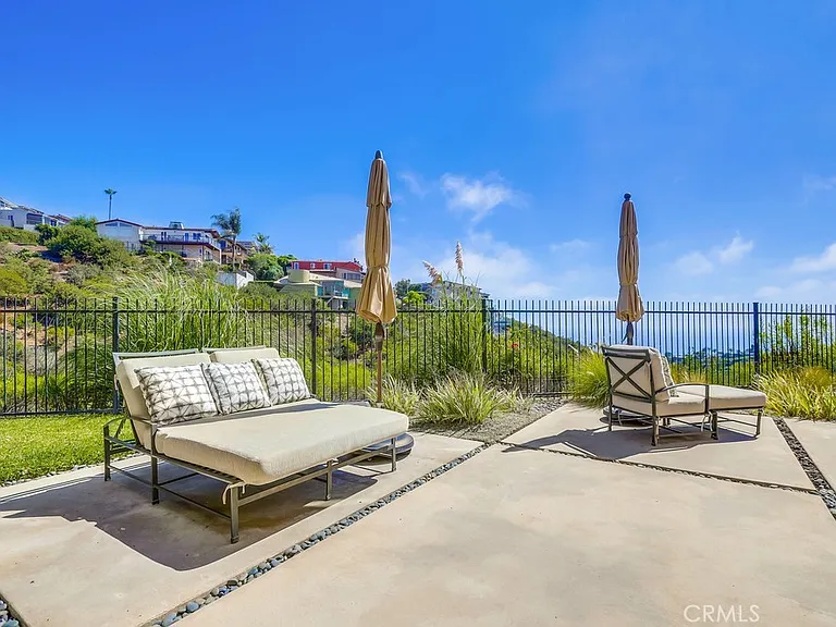 1725 Del Mar Ave — Photo 39