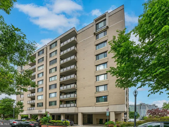 800 25th St NW #302, Washington, DC 20037