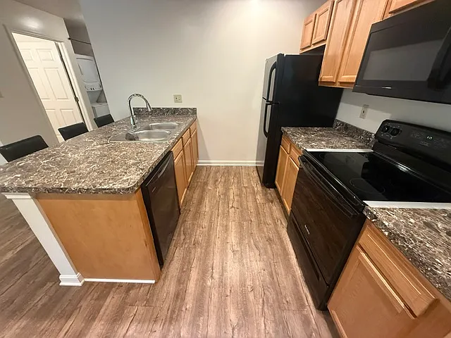 249 Northland Dr #C — Photo 2