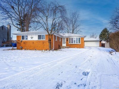 28671 Malvina Ct, Warren, MI, 48088