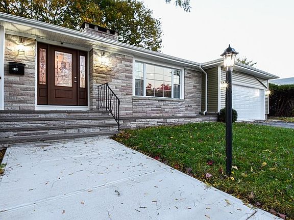 5th image of 110 Hilary Dr