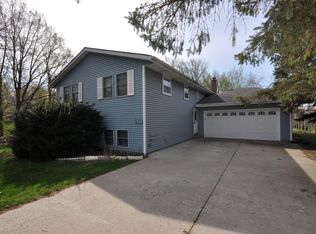 537 River Ct, Theresa, WI 53091
