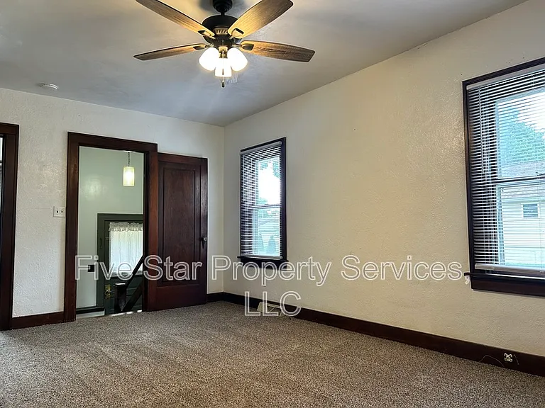 2360 S 9th St — Photo 5
