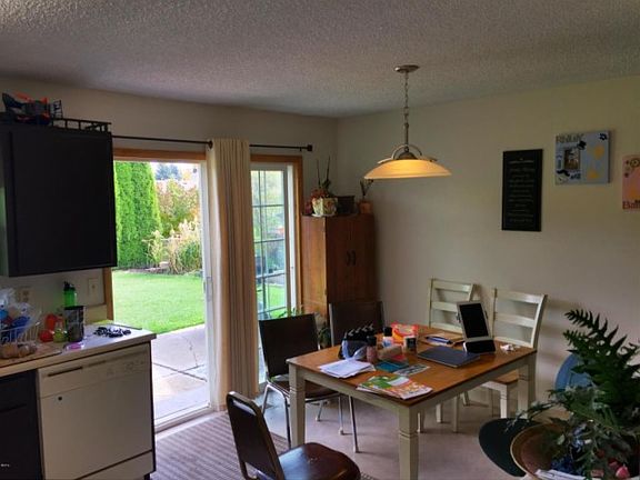 5th image of 2060 Oriole Dr