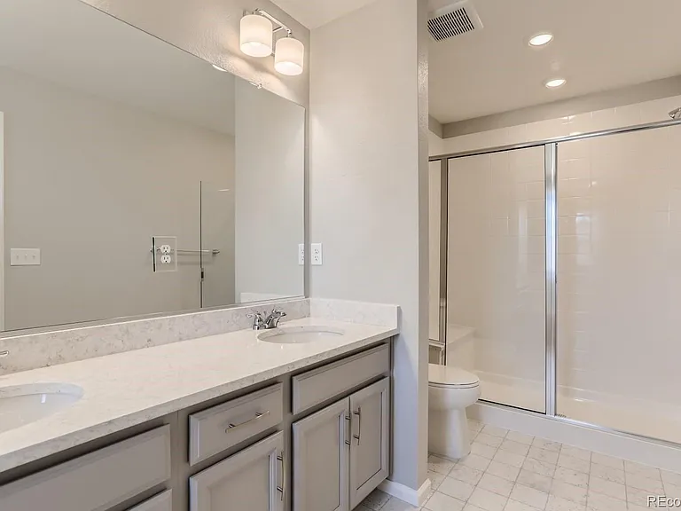 6302 N Fulton St — Photo 16