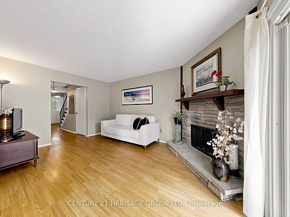 5th image of 27 Dunkeld Way