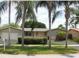 2121 NW 106th Ave, Pembroke Pines, FL 33026