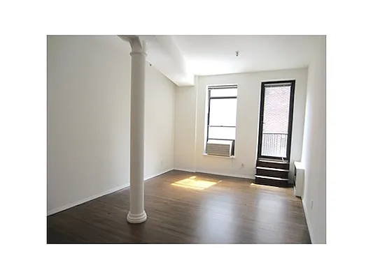 Rented by Mirador Real Estate | media 43