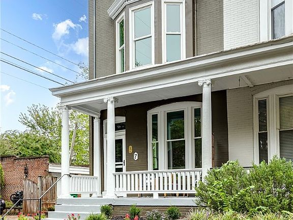 2nd image of 7 W Davis Ave