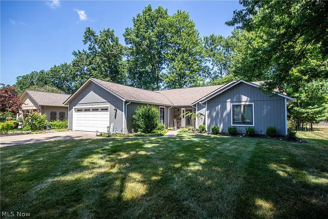 21100 Creekside Dr photo 1