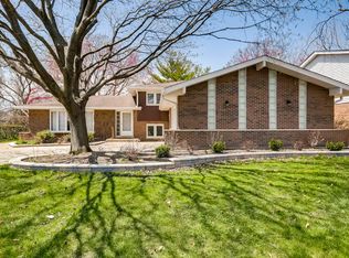 7030 Springside Ave, Downers Grove, IL 60516