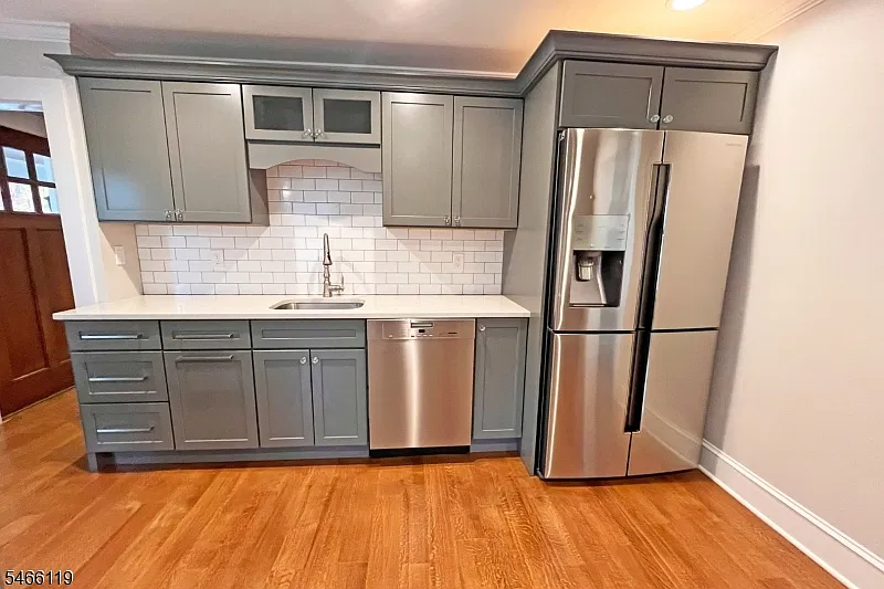 2 bed, 1.5 bath, 1224 sqft, $3,200 — Photo 4
