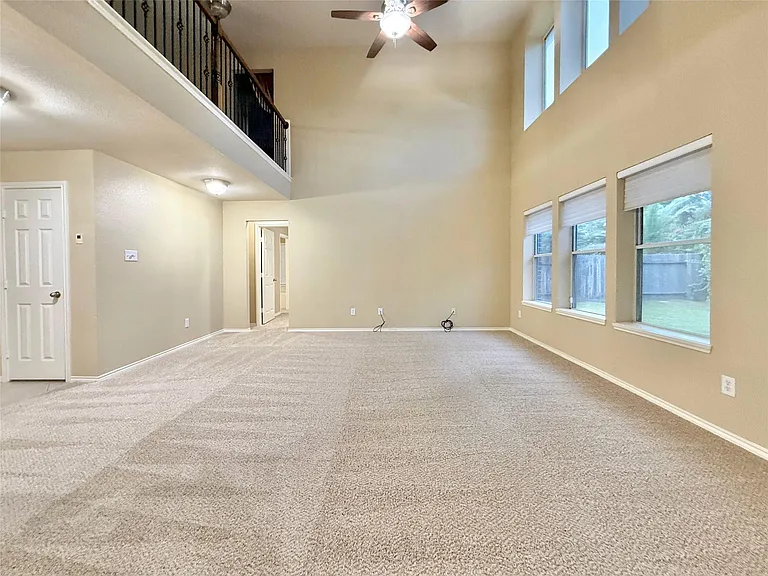 1810 Katlyn Ln — Photo 10