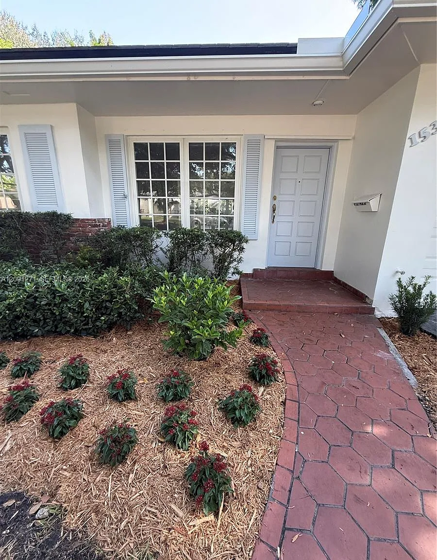 1530 Catalonia Ave — Photo 2