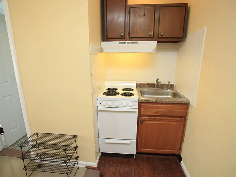 413 Washtenaw Ave #8 — Photo 16