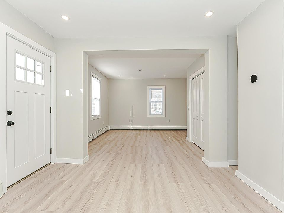 1st image of 24 Saint James St #24