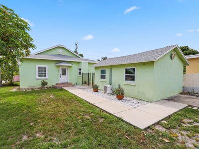 301 N B Street, Lake Worth, FL, 33460