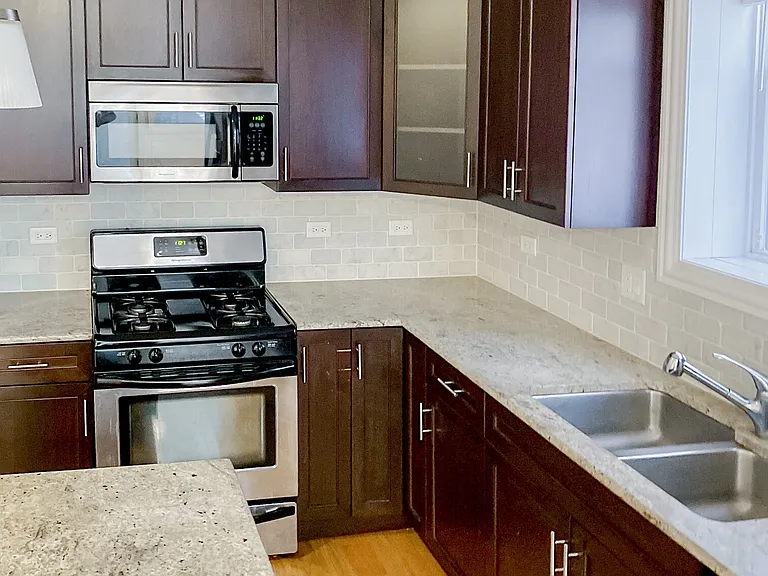 2843 N Southport Ave #1 — Photo 9