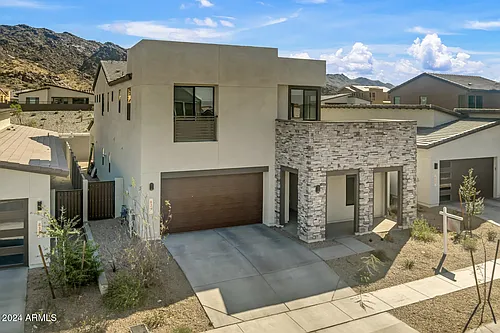 829 E Monte Way Photo 1