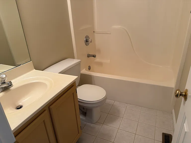 5800 Brockton Ct — Photo 22