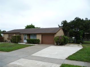 4052 Fontainebleau St, North Port, FL 34287