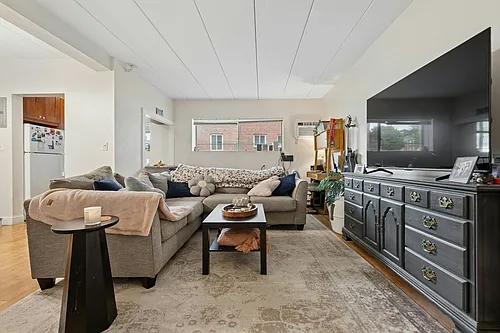 995 Massachusetts Ave #102 Photo 1