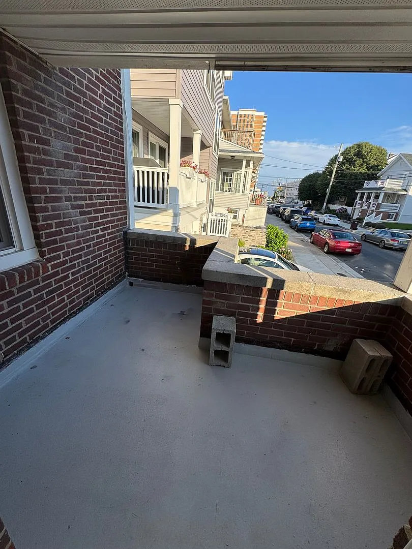 19 S. Weymouth Avenue — Photo 4