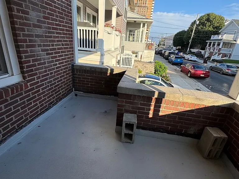 19 S Weymouth Ave — Photo 4