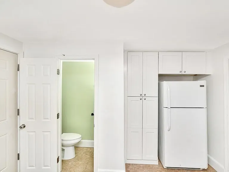 134 Brookside Ave #1L — Photo 3
