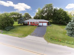 16215 W Bruce Rd, Lockport, IL 60441