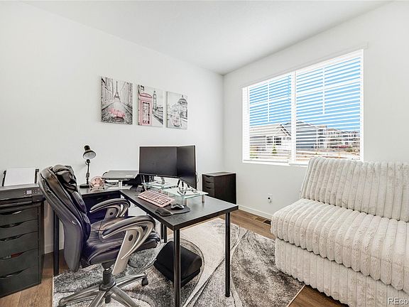 4th image of 43196 Capilano Club Court