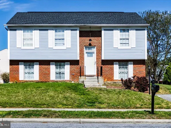 1037 Saint Michaels Dr, Bowie, MD 20721