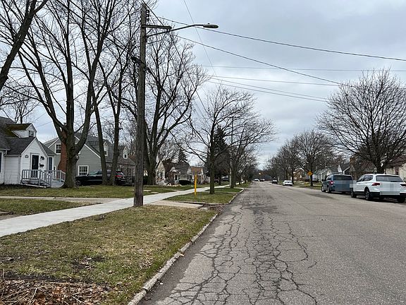 4th image of 1856 Sylvan Ave SE