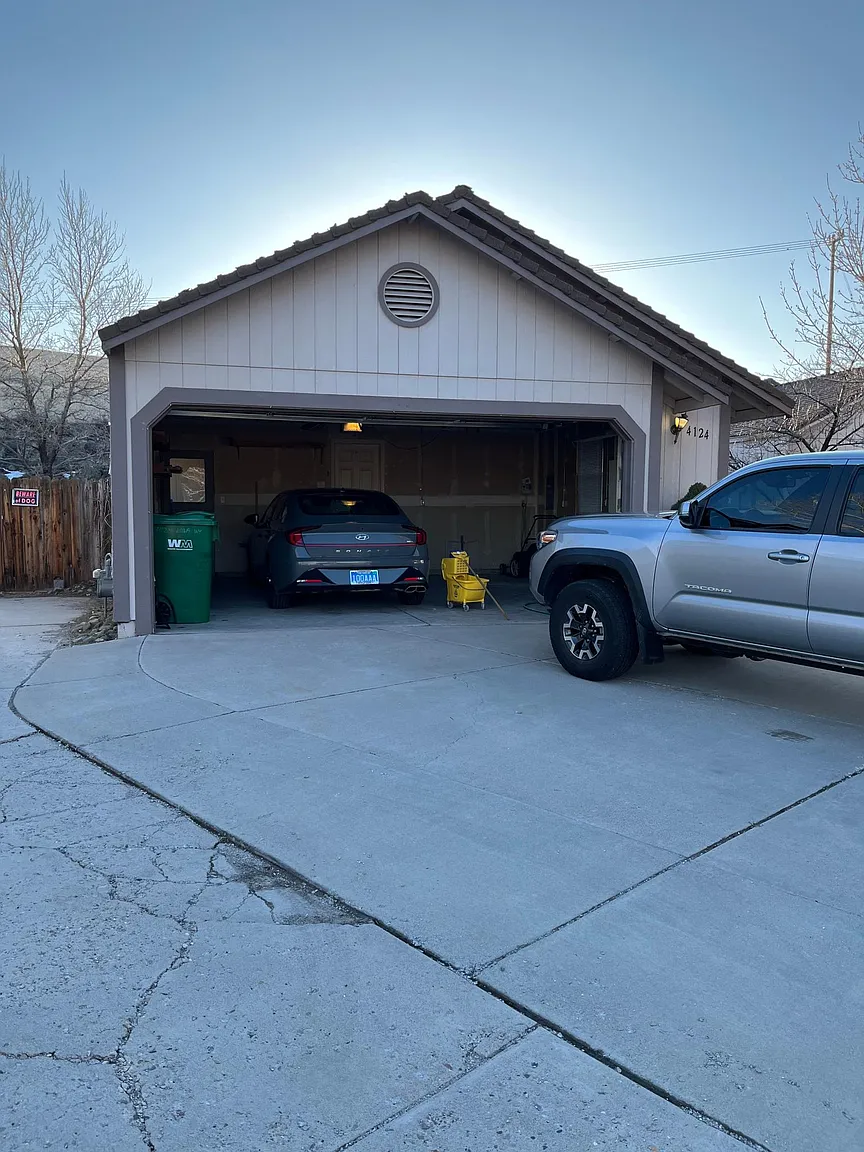 4124 Mina Way photo 1