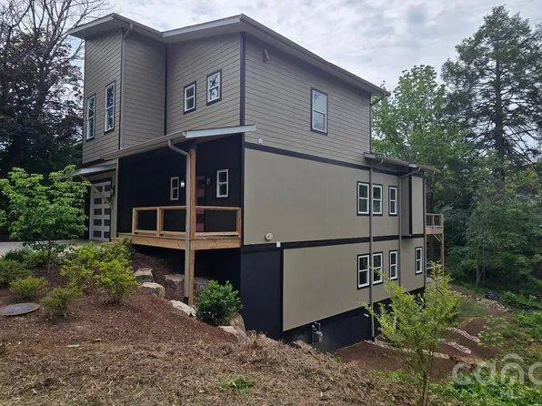 30 Sand Hill Rd, Asheville, NC 28806