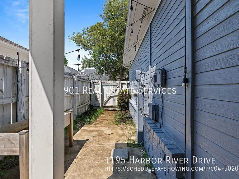 1195 Harbor River Dr — Photo 28
